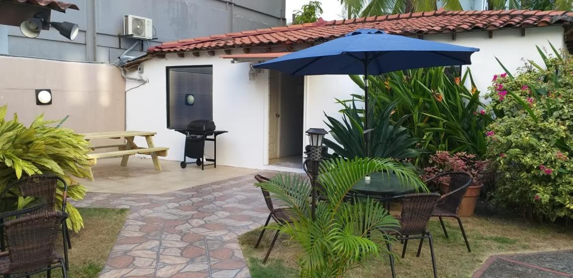 Hostal Carolina Princess Marbella Ciudad de Panamá